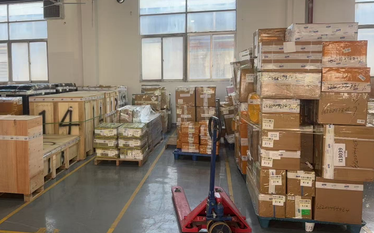 哪种快递渠道更适合邮寄仿牌产品到伊拉克